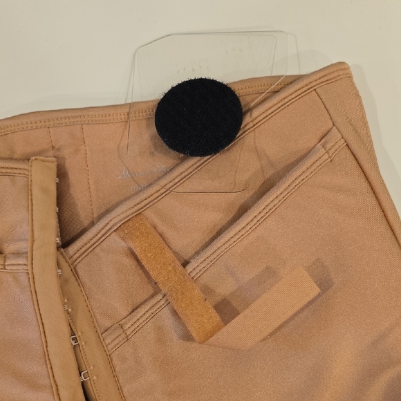 Shapewear Waist Cincher - Nude - Picture 4 of 9